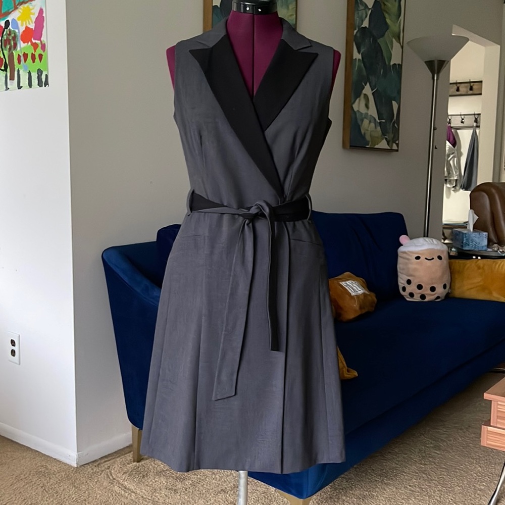 Fit and Flare Calvin Klein midi dress